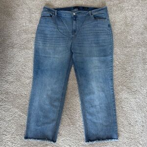 Susan Graver medium wash straight ankle jean with frayed hem